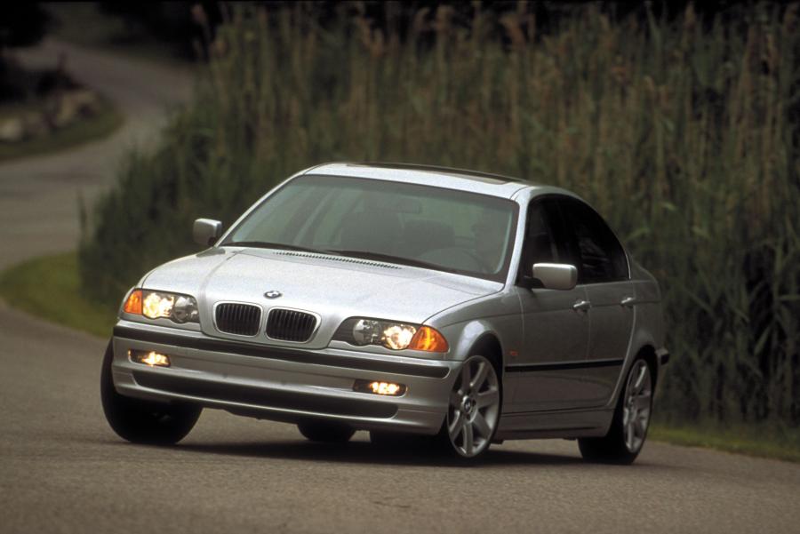  BMW 325i Sedan (E46) 2000 года  (NA) (фото 3 из 3)